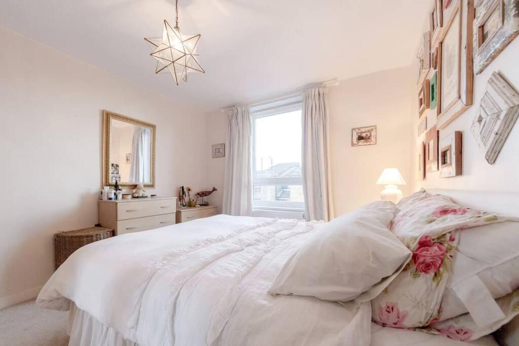 Spacious Two Double Bedroom Flat ลอนดอน ภายนอก รูปภาพ